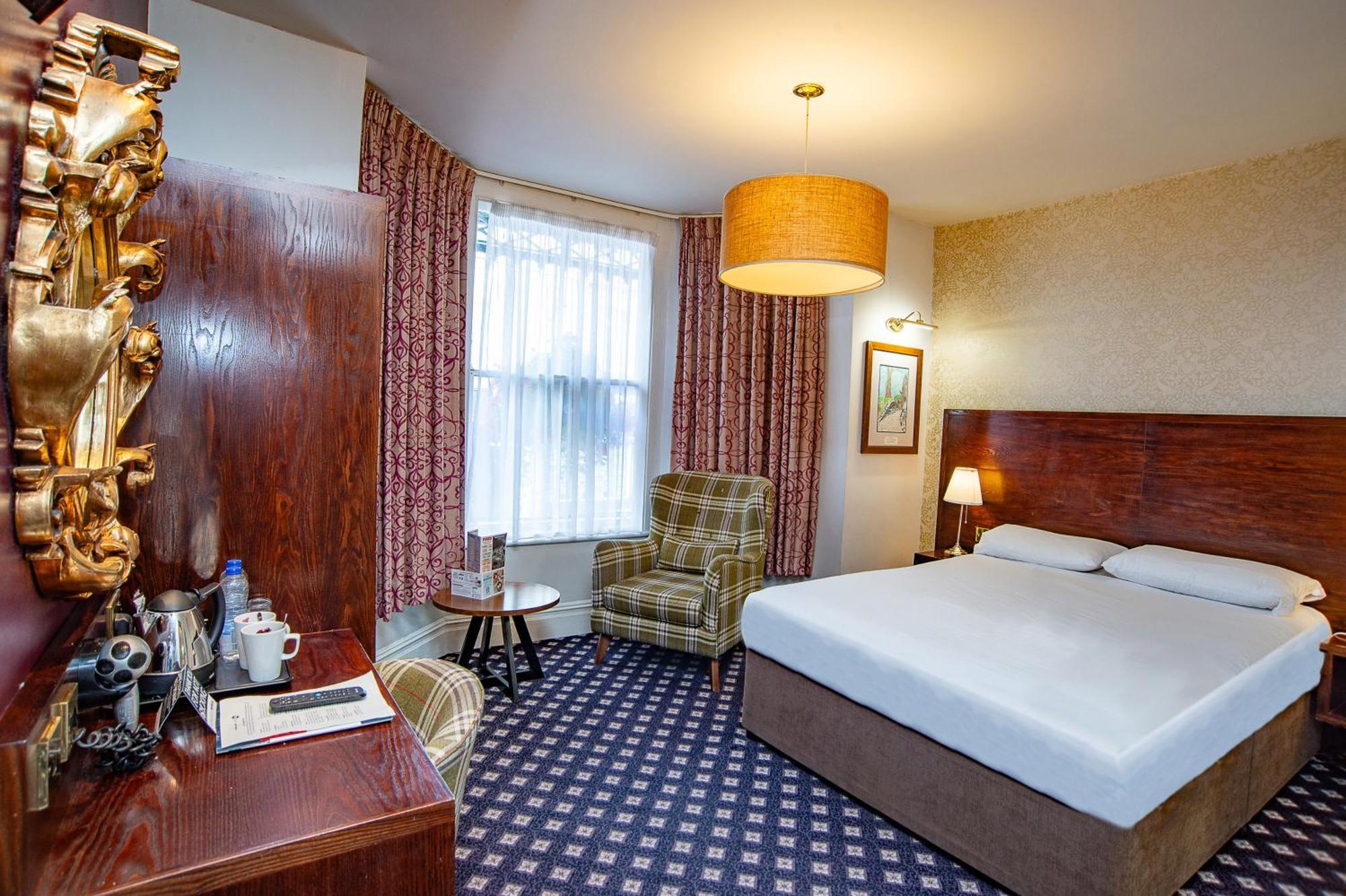 Foley Arms Hotel Great Malvern Dış mekan fotoğraf