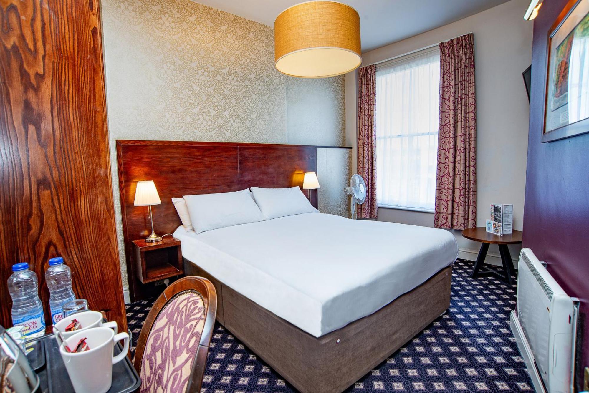 Foley Arms Hotel Great Malvern Dış mekan fotoğraf