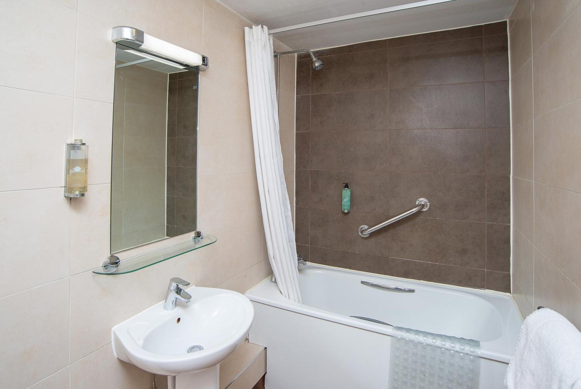 Foley Arms Hotel Great Malvern Dış mekan fotoğraf
